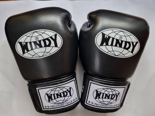 WINDY ウィンディ16オンスボクシンググローブ ブラック 黒 WINDY ウィンディ キック ボクシンググローブ 黒 blackの個人