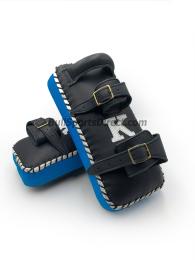 The K キングスポーツ キックミット K-Kick Pads-Double Strap ダブルストラップ ブラック/ライトブルー