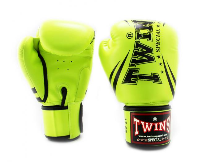 Twins Special ツインズ キックグローブ FBGVS3-TW6 Light Green ライトグリーン 16ozの個人輸入代行通販 -  Amazon muaythaiboxing